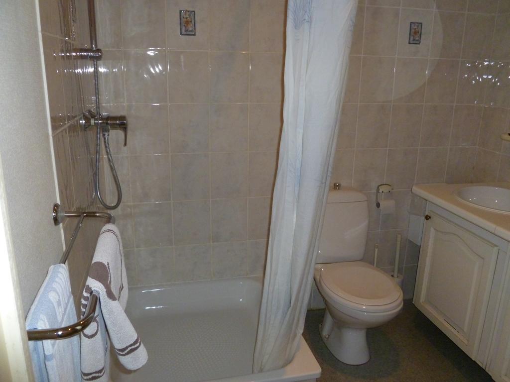 Guest House Adonis Bruges Esterno foto