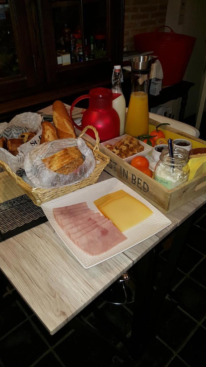 Guest House Adonis Bruges Esterno foto